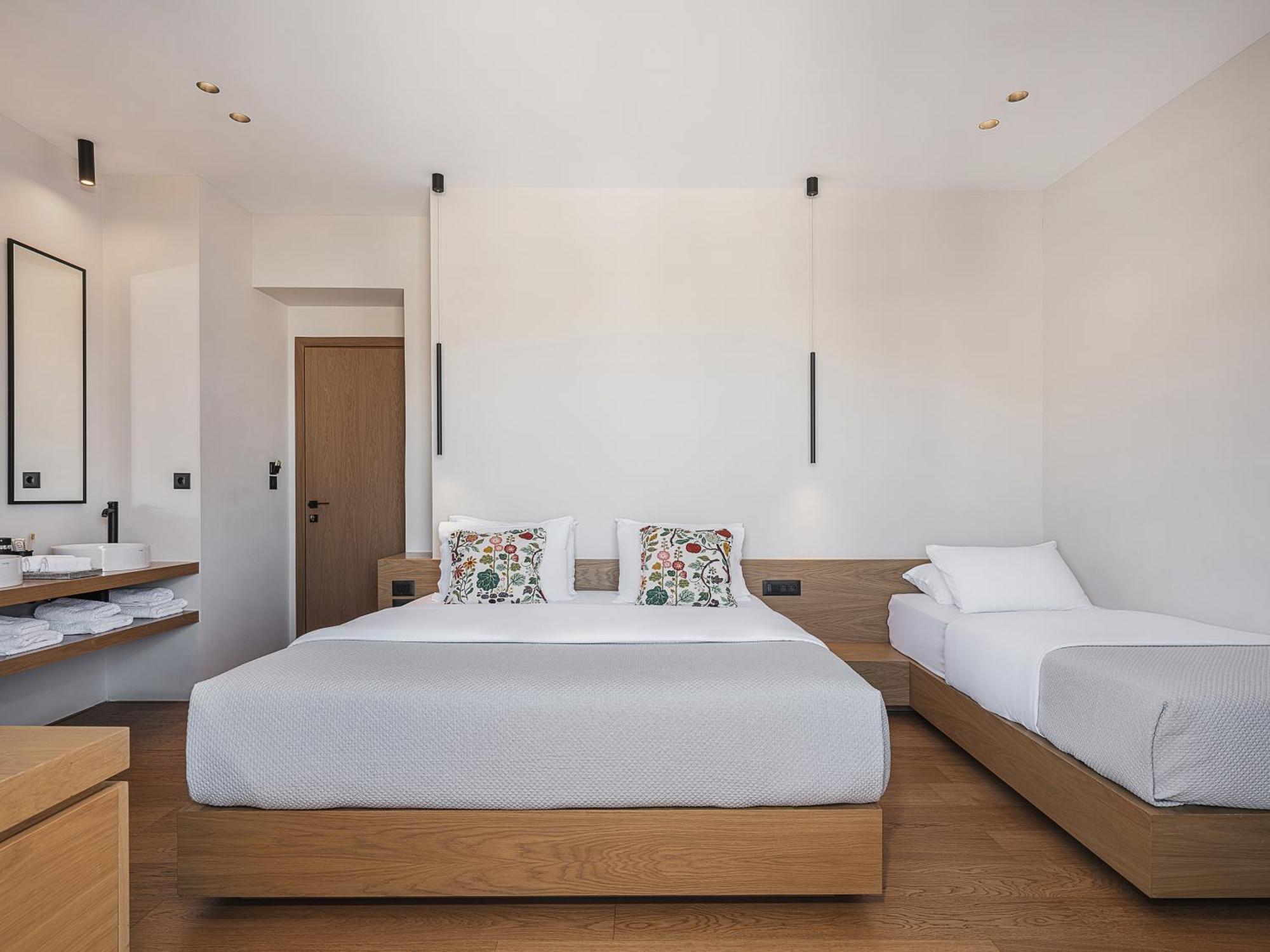 Theofilos City Hotel Chrissi Akti Chania Exterior foto