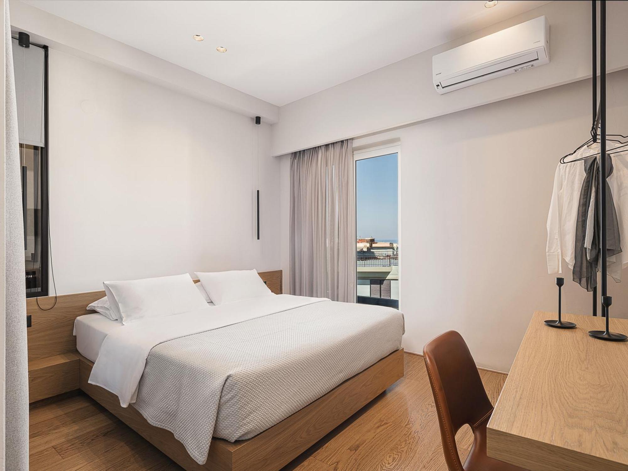 Theofilos City Hotel Chrissi Akti Chania Exterior foto