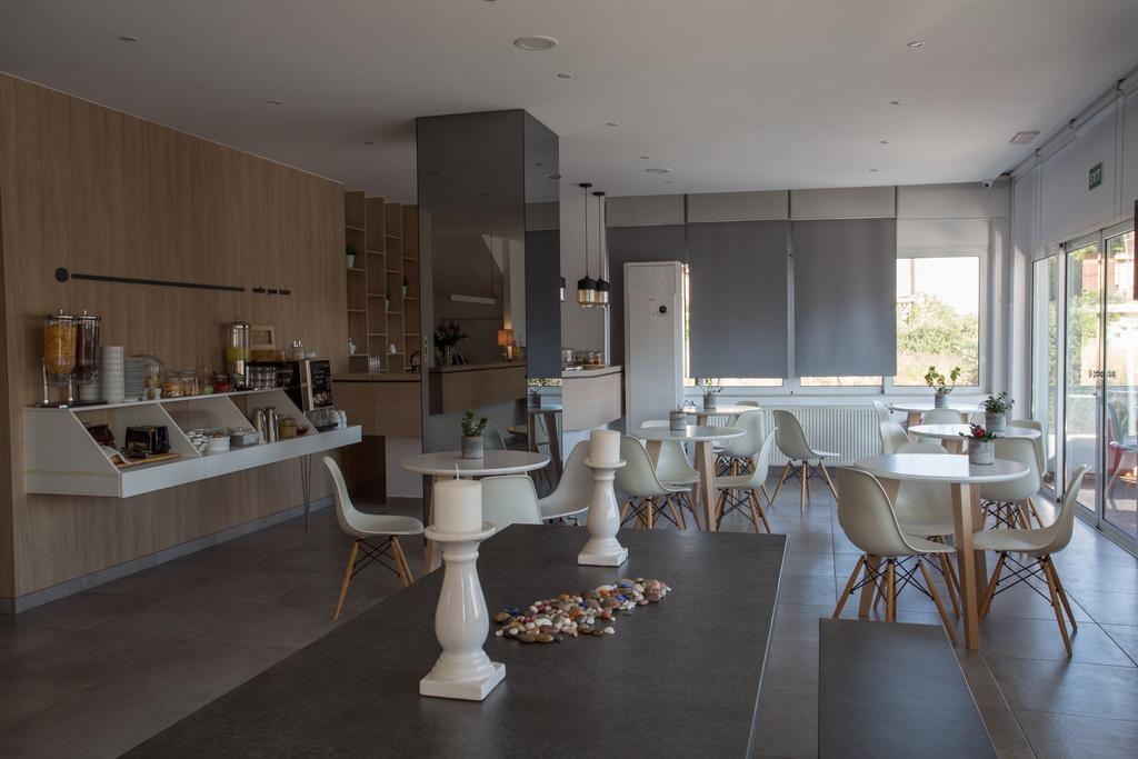Theofilos City Hotel Chrissi Akti Chania Exterior foto